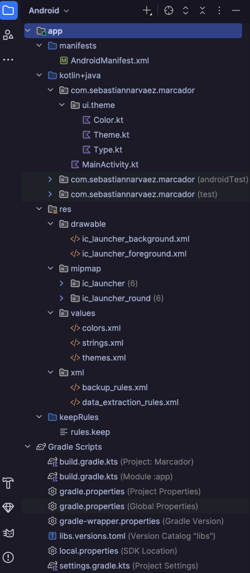 Vista Android desplegada: manifests con AndroidManifest.xml; kotlin+java con el paquete com.sebastiannarvaez.marcador (ui.theme y MainActivity.kt) y los paquetes androidTest y test; res con drawable, mipmap, values y xml; keepRules con rules.keep; y Gradle Scripts con las etiquetas de cada fichero
